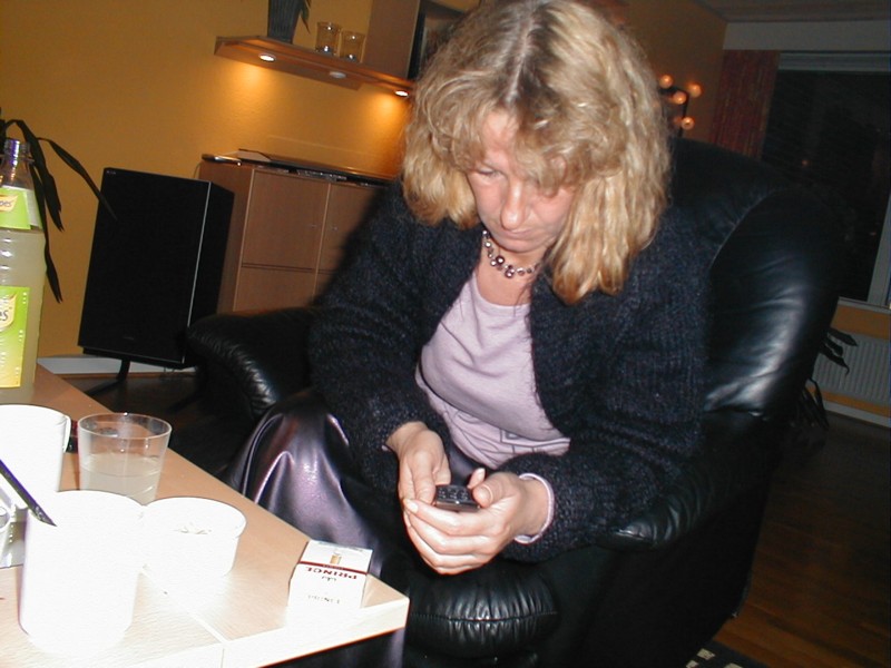 Pia og mobilen.jpg