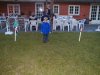 Sebastian mellem havefaklerne